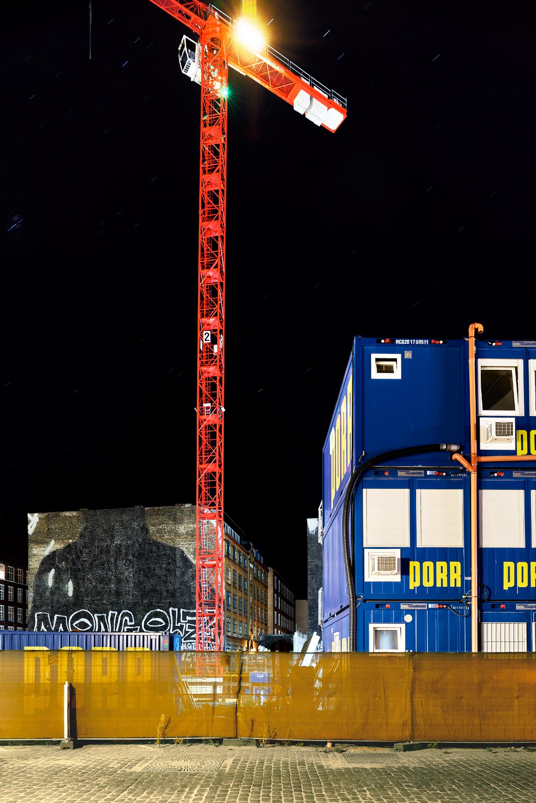 foto: manfred bogner, berlin, mind the gap