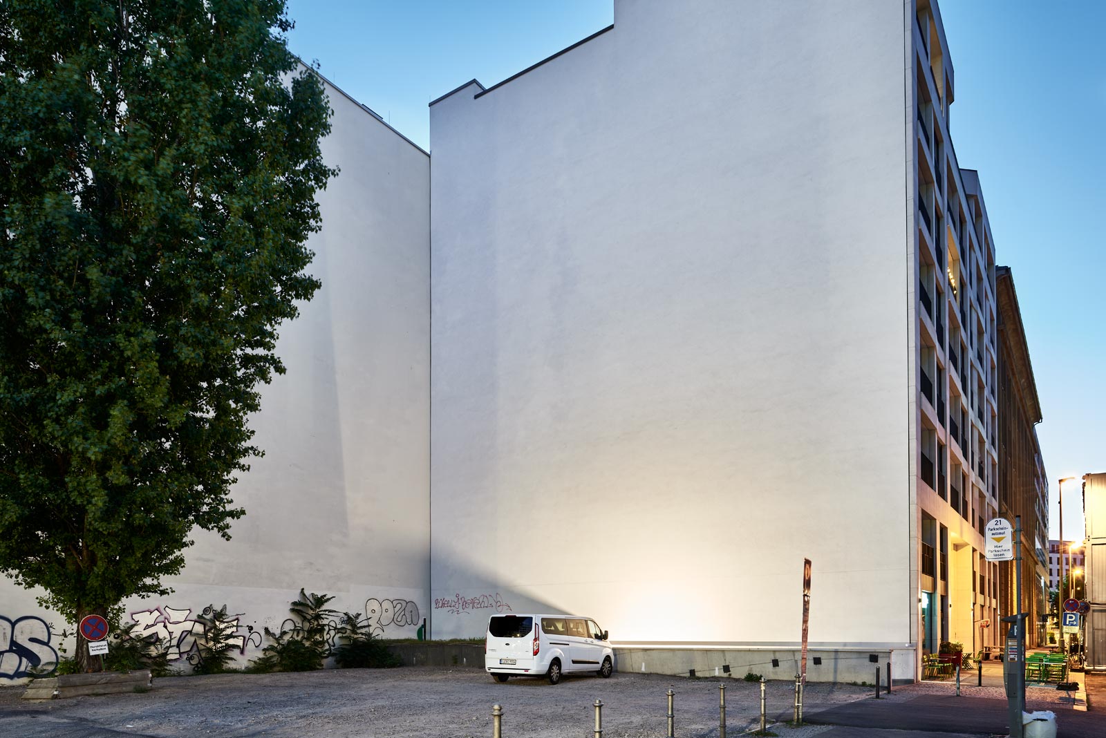 foto: manfred bogner, berlin, mind the gap