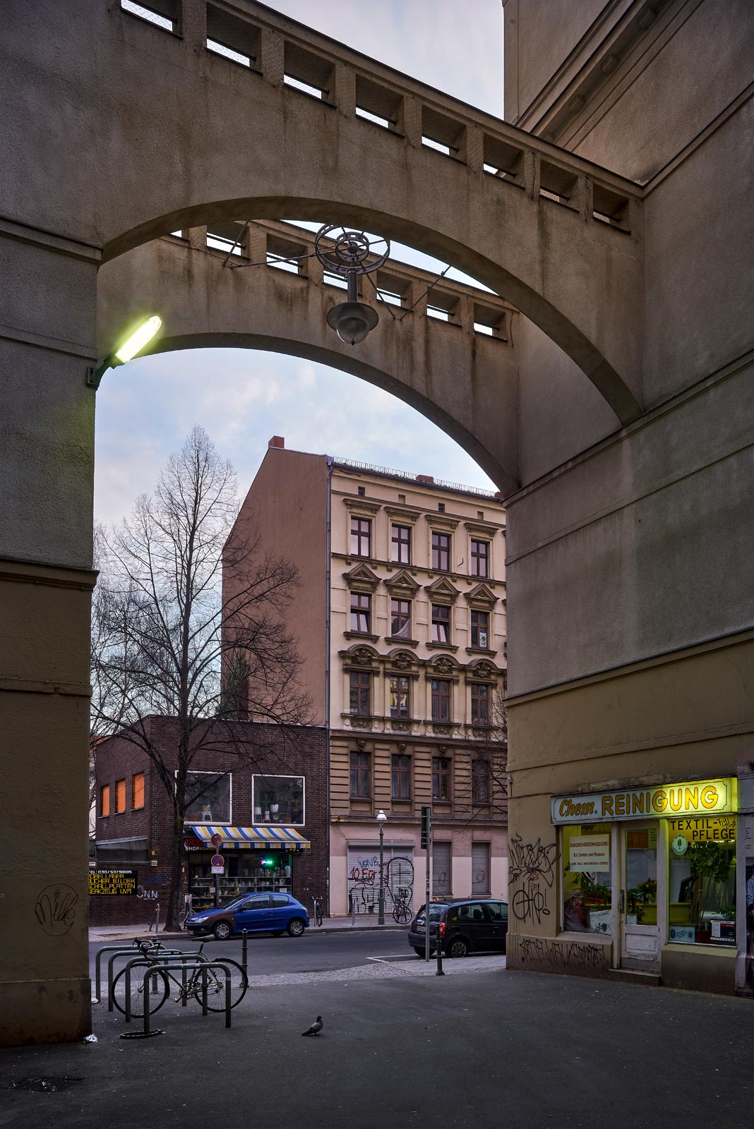 foto: manfred bogner, berlin, mind the gap